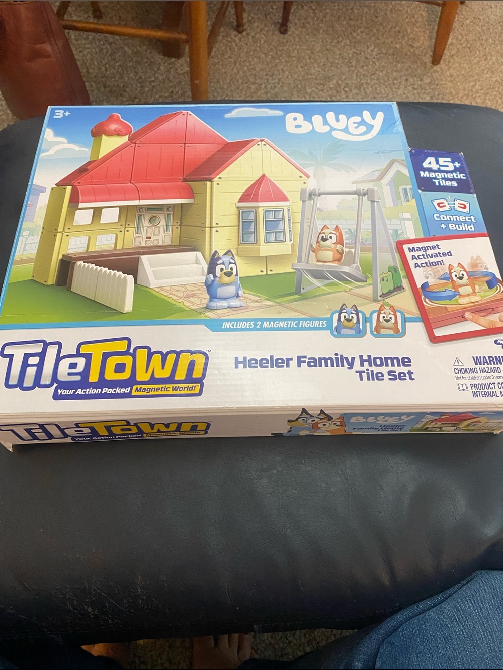 Tile Town Bluey Home Magnetic Tiles Construction Building Playset Bluey & Bingo